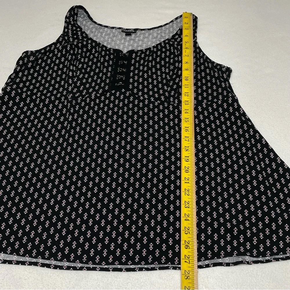 Torrid Boho Black Sleeveless Empire Waist Tank Top Sz 2 US 2X 18–20 Hook Detail